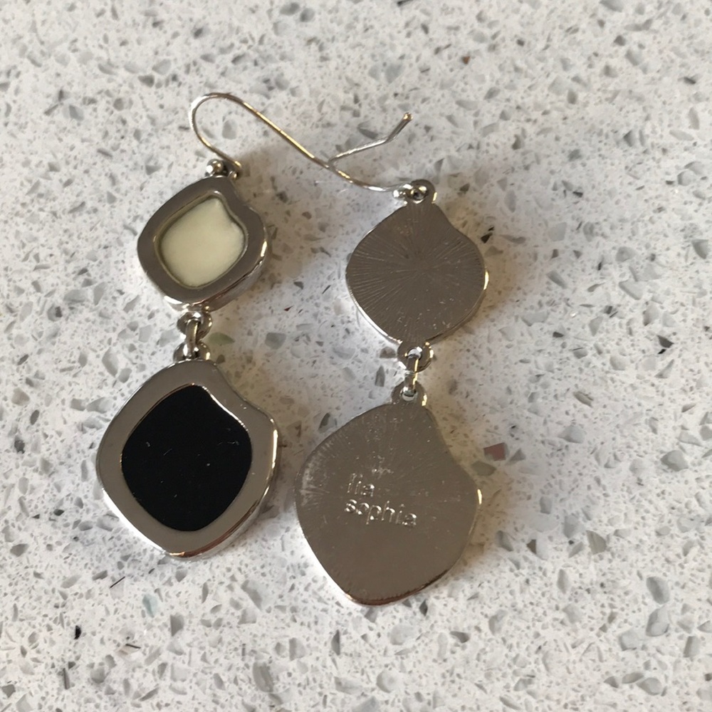 Lia Sophia drop earrings EUC